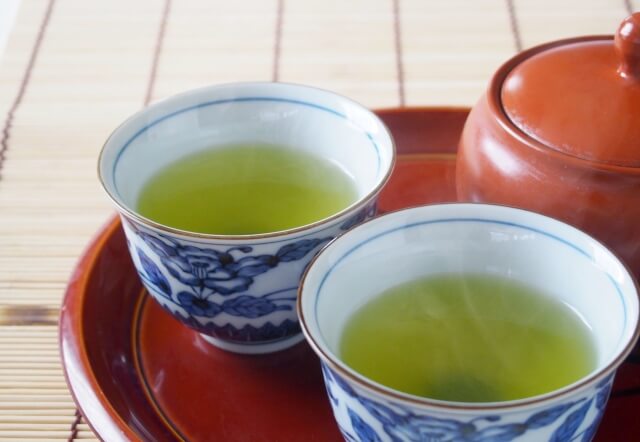 緑茶は口内フローラ改善に効果的な飲み物